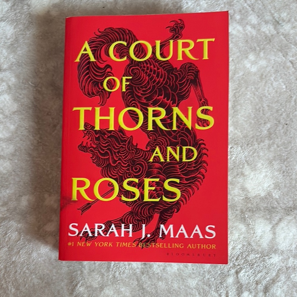 A Court of Thorns and Roses Book